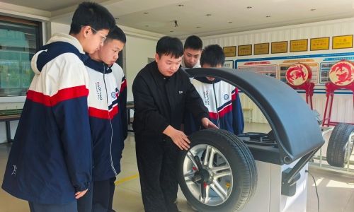 汽车运用与维修